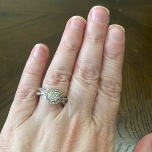 Vintage H. Samuel UK Jeweller white gold diamond ring size 5